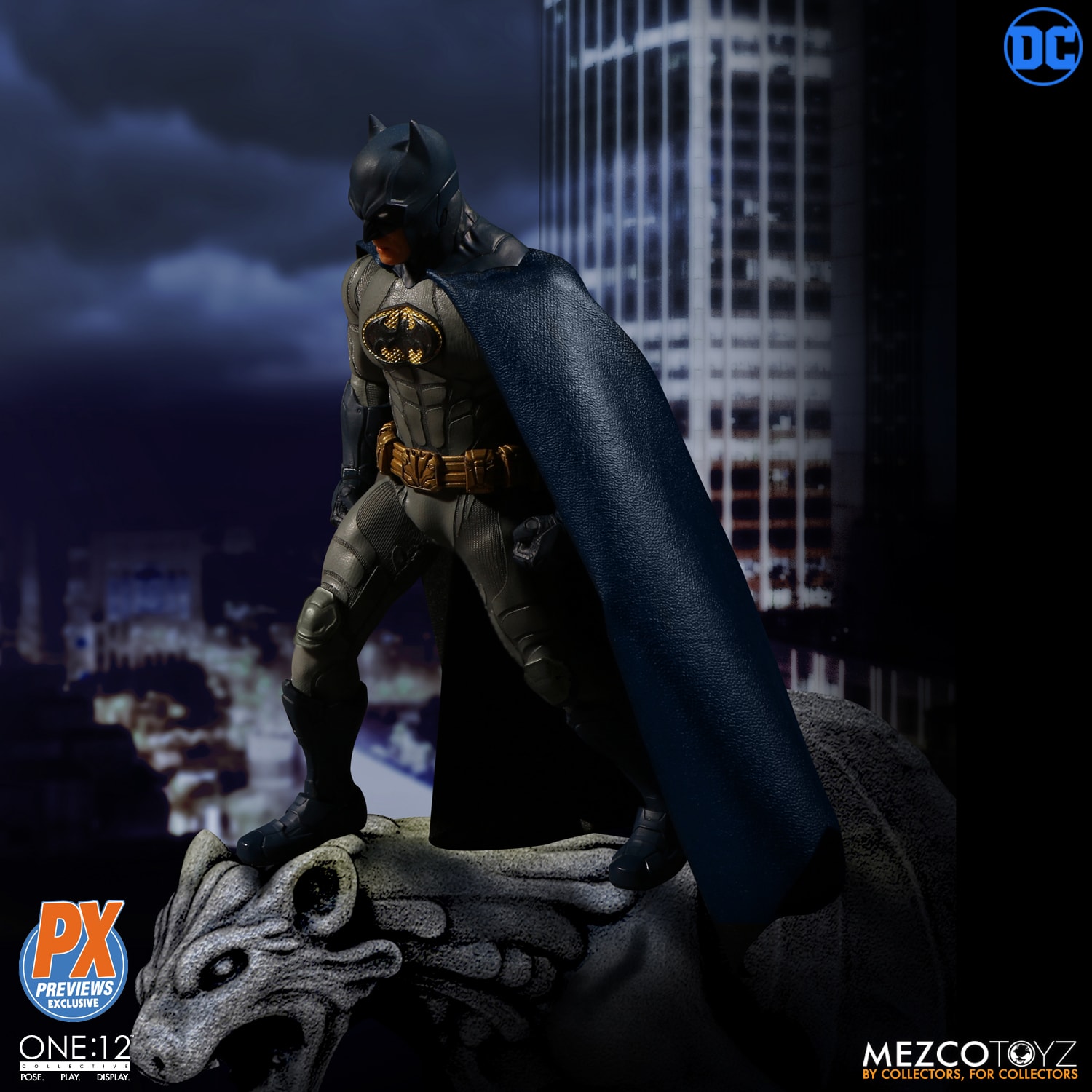 mezco sovereign knight batman px