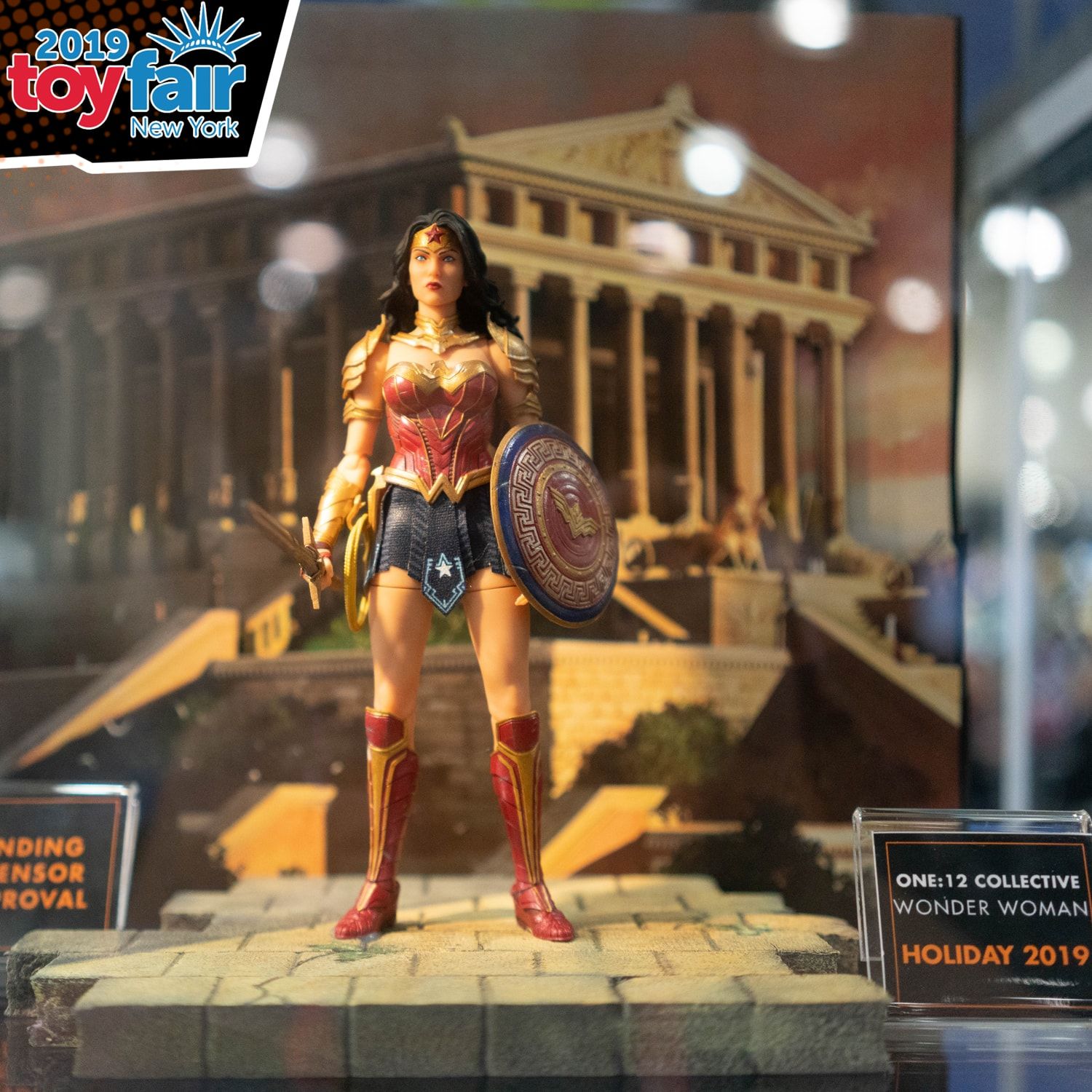 mezco wonder woman 2019