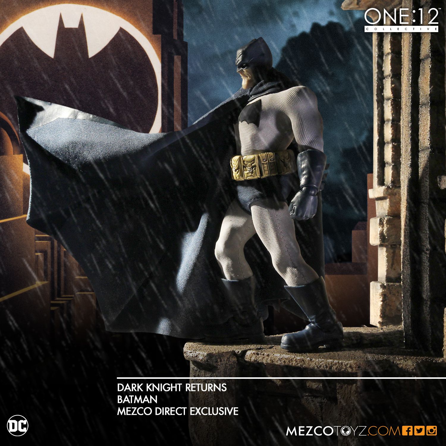 mezco dark knight