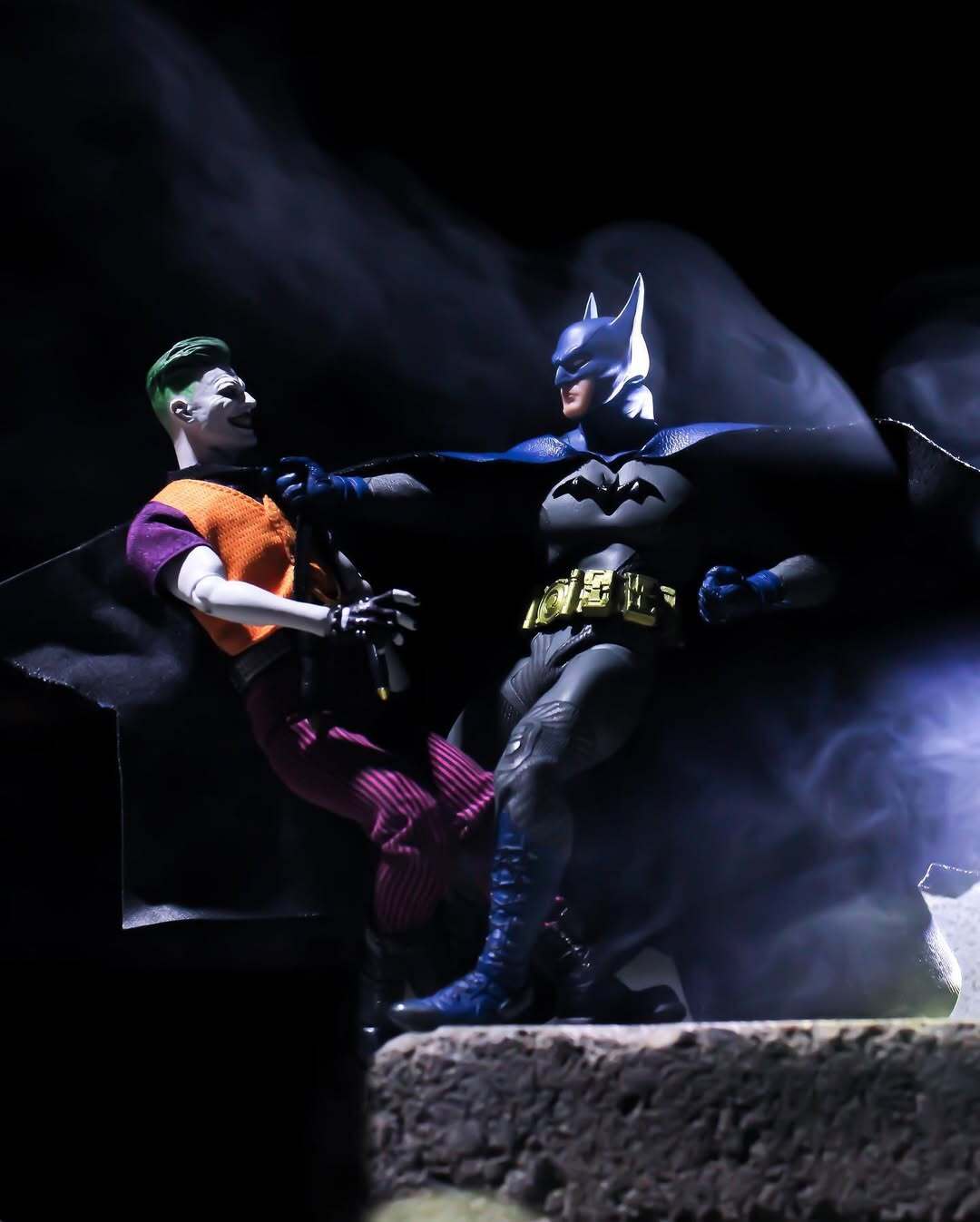 FAN FEATURE FRIDAY #228 - BATMAN VS JOKER